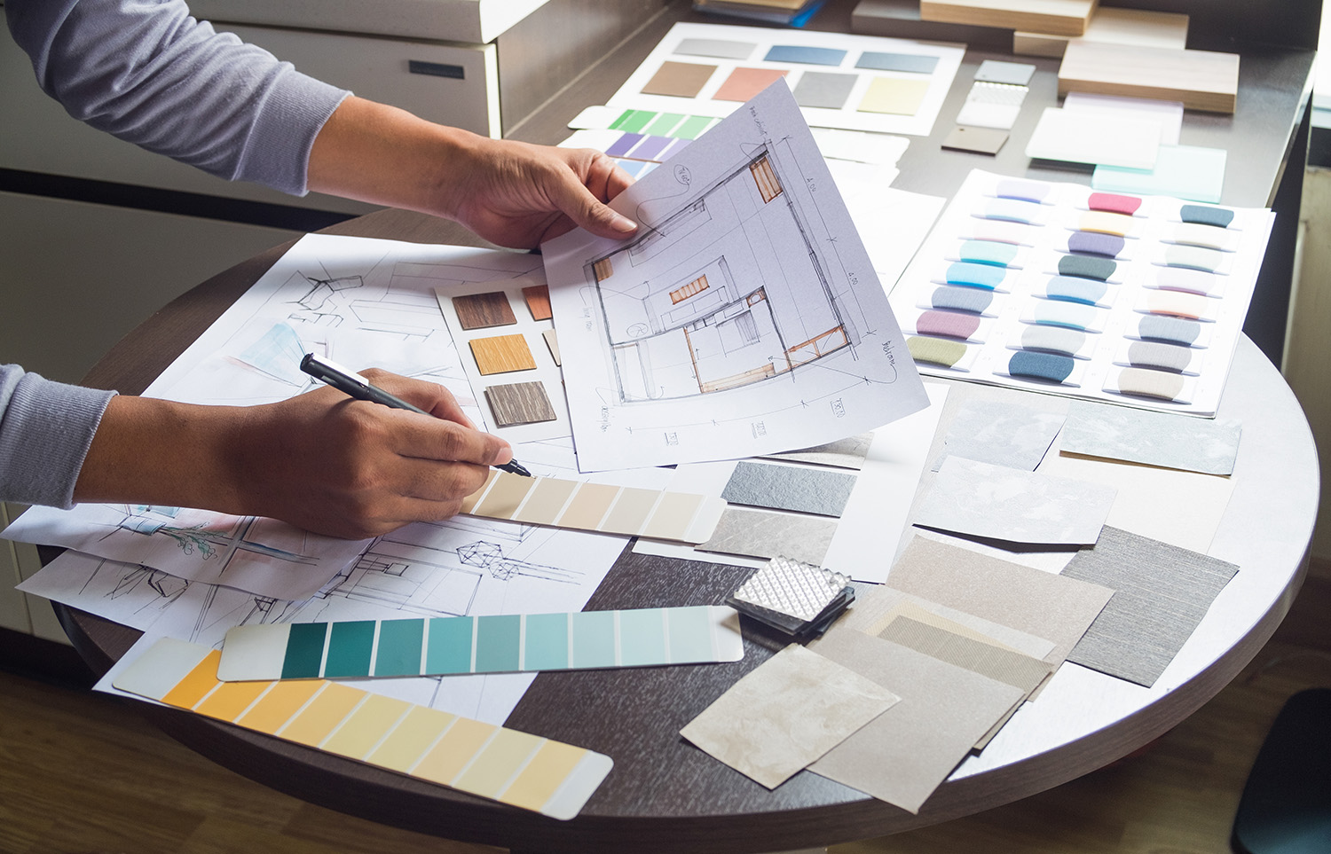 choosing options for a custom home