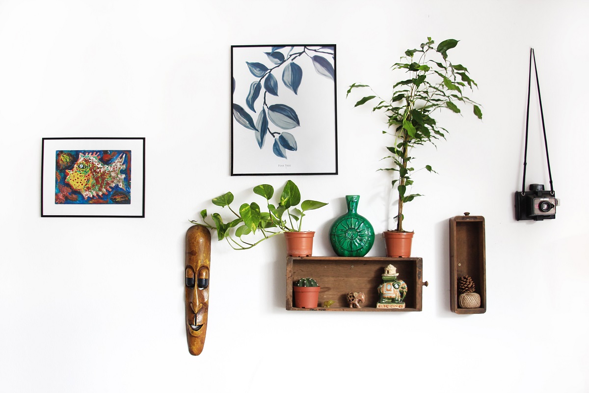 wall decor in a custom Colorado home wall decor in a custom Colorado home