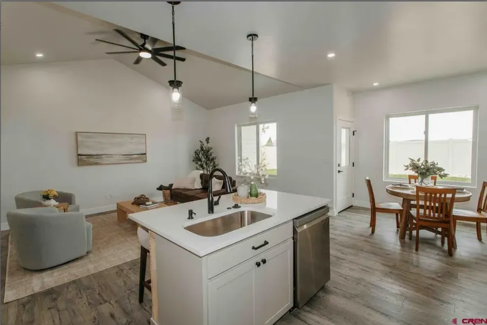 3419-Pinewood-Montrose-6